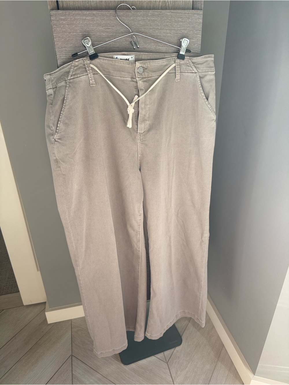 PAIGE plus size Wide-Leg Pants in Light Taupe with Drawstring